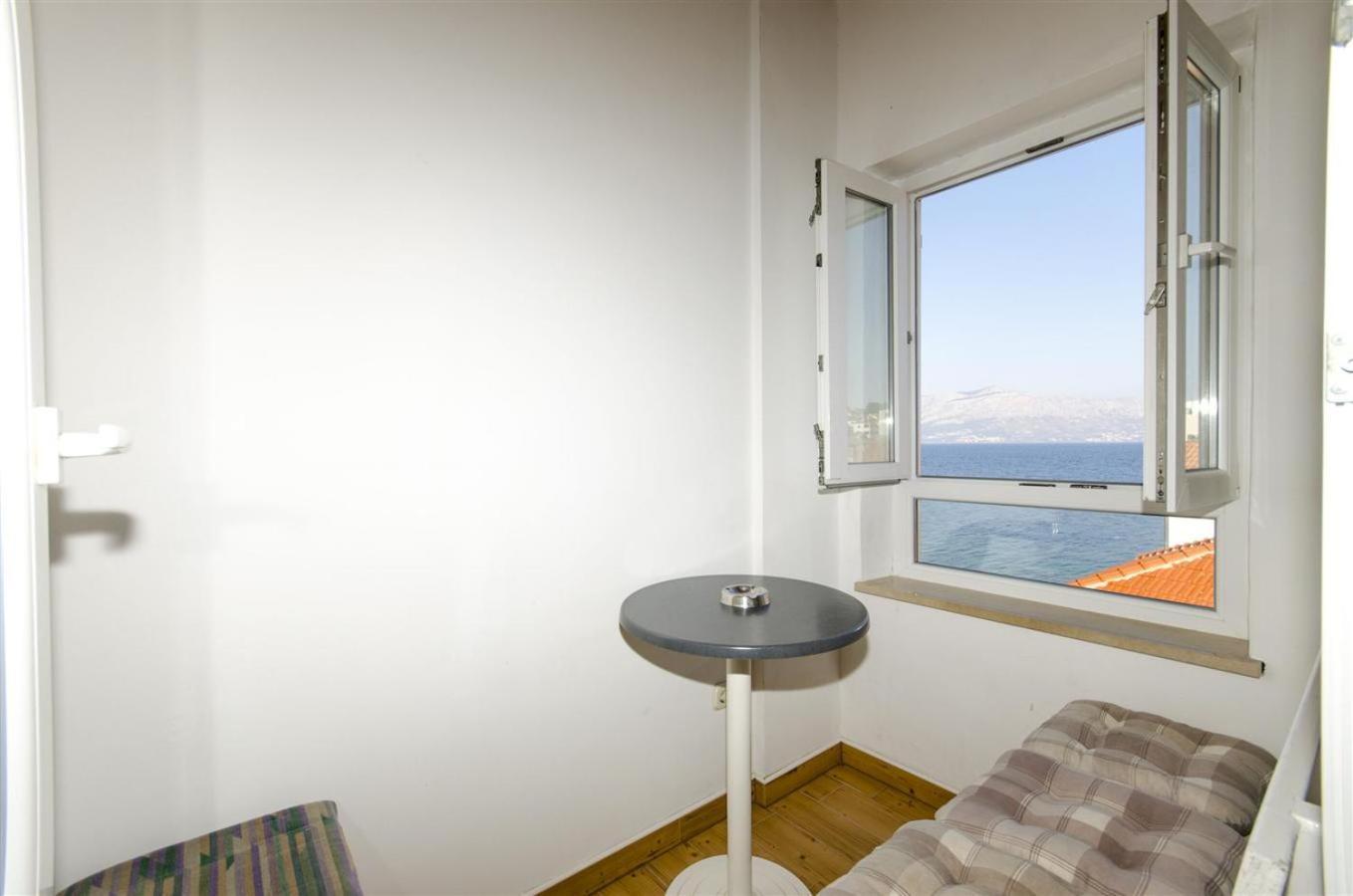 Apartmani Banic Apartman 5 Postira Exterior photo